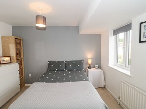 Cottage | 4 bedrooms, individually decorated, individually furnished, free WiFi - Sandy Toes (Christchurch)