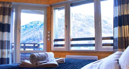 L'ALBARON 3CH,WIFI,PARKING, 100 m PISTES