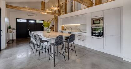Villa Kundalini - Three Bedroom Villa, Sleeps 8