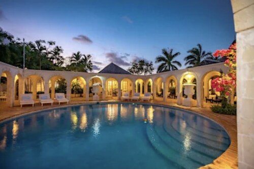 Bambu Villa - Luxury Jamaican Mansion