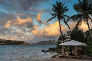 Property grounds - Newly Renovated 2BR Ritz-Carlton Club Suite – Direct from 20-Year Owner (St. Thomas)