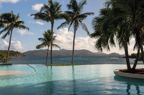 Outdoor pool - Newly Renovated 2BR Ritz-Carlton Club Suite – Direct from 20-Year Owner (St. Thomas)