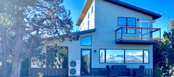 Brand New Magical Modern Home by Mesa Verde Park with Scenic Mountain Views