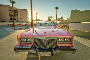 Seasonal outdoor pool - Grand Paradiso Ibiza - Adults Only (Sant Josep de sa Talaia)