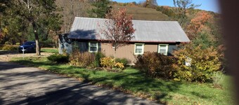 Modern cottage located in 250 private acres Pond Fishing Hiking Fire Pit 