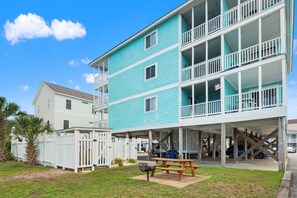 Exterior - Serene, tranquil & private vacation rental condo w/pool, steps from the beach in Cherry Grove (North Myrtle Beach)