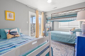 2 bedrooms, iron/ironing board, WiFi