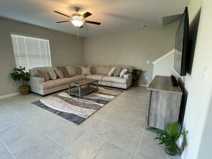 Smart TV, video games