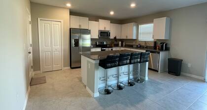 4bd 2.5br Family Home in new community.between Tampa & Sarasota