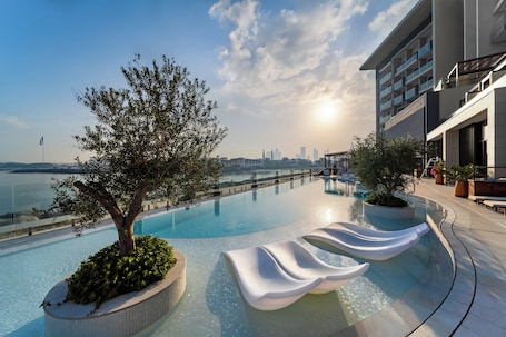 ์ผ์ธ ์์์ฅ, 08:30 ~ 20:00 ์คํ, ์ผ๊ด์ ์์