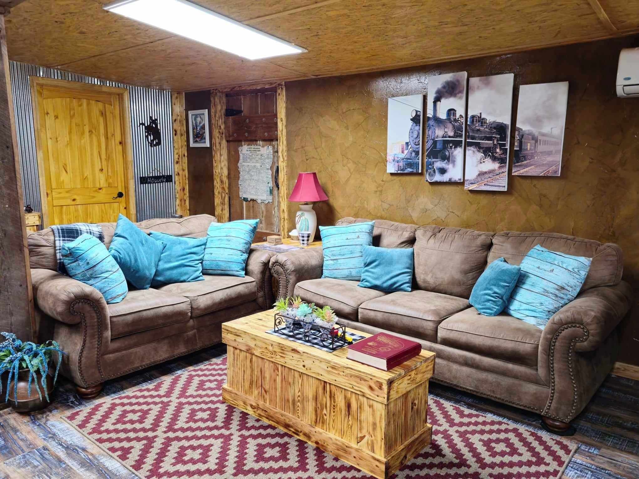 Smart TV, fireplace, DVD player, books