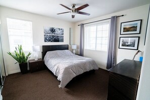 2 bedrooms, desk, iron/ironing board, free WiFi