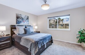 3 bedrooms, desk, iron/ironing board, free WiFi