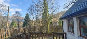 Luxury Cottage, Private Bathroom, Mountain View (Ben Lomond Cottage) | Terrace/patio