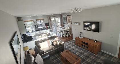 Ben Lomond Cottage - Loch Lomond and Arrochar Alps