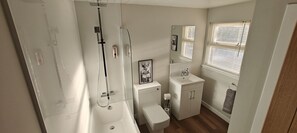 Lyxstuga - privat badrum - utsikt mot bergen (Ben Lomond Cottage) | Badrum