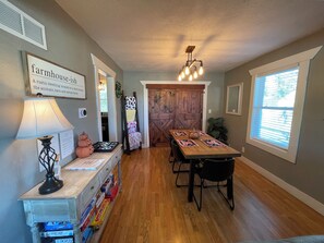 Dining - Cozy 3BR, Theater Room & Firepit
No Cleaning Fee! (Salina)