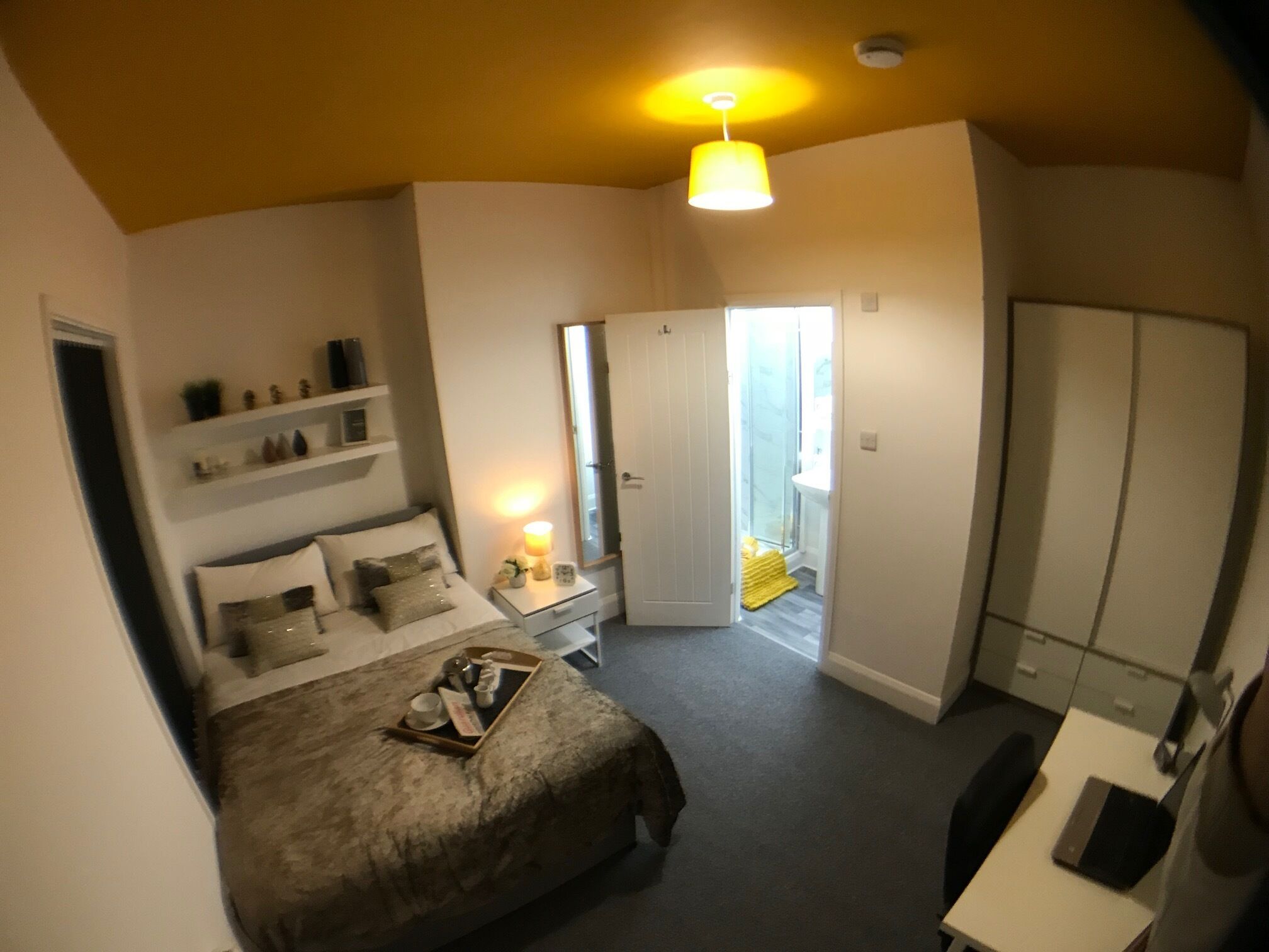 Nhà, có phòng tắm riêng | 1 phòng ngủ 