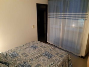 Interior - We have 3 parks near by plus coffee shops (Medellin)