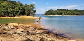 Beach - Cherokee Lake, 3bed/2bath (Talbott)