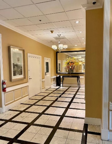 Jacksonville Downtown Living : Near FSCJ 