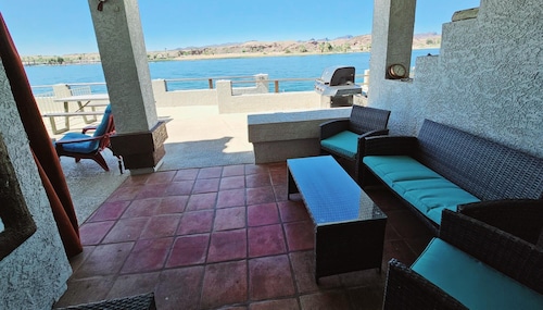 Riverfront Parker Home 4/3 with dock and views!!!