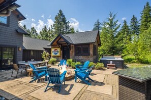 Outdoor dining - Suncadia 3 Bdrm Home on the Golf Course Near Swiftwater (Cle Elum)