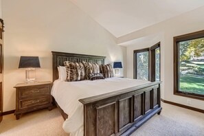 House (1-10 N. Fairway Drive) | Exterior