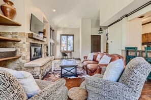 House (1-10 N. Fairway Drive) | Exterior - 1-10 N. Fairway Drive (Avon)