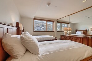 Condo (1-44 W Meadow Dr. 7 Meadow Vail Place) | Exterior