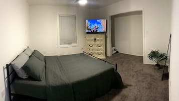 2 habitaciones, tabla de planchar con plancha, wifi y ropa de cama
