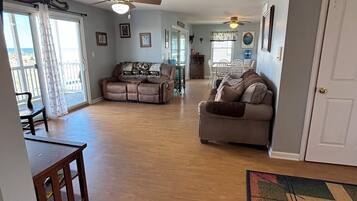 智能電視、壁爐