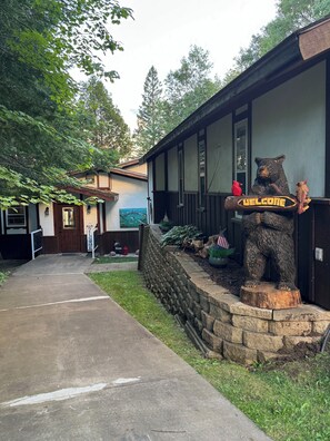 Exterior detail - Lakefront cabin on Musser Lake! Beautiful spot to relax! Dogs welcome! (Phillips)