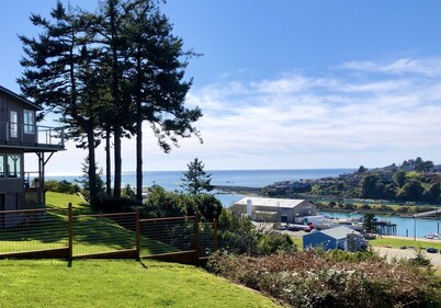 🐳🧜🏽‍♀️Sea La’VIEWS OceanHarborRiverVIEWS wHOT TUB Walk2Ocean LUXURY KingBeds+ EV+FUN