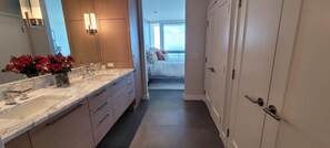 Fridge, microwave, oven, stovetop - Full Beach View 2 Bedroom Penthouse (Longboat Key)