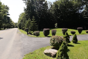 Property grounds - 3-BR Mt. Pocono Getaway with Indoor fireplace on Serene Acreage (Tobyhanna)