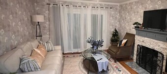 Beautiful safe family oriented quite and relaxing house with all Ammunities.