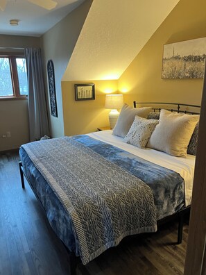 1 bedroom, iron/ironing board, free WiFi, bed sheets