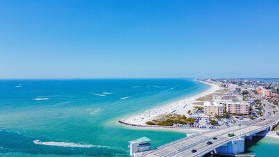 Beachfront 2/2 Condo on Treasure Island, 305W Oceana
