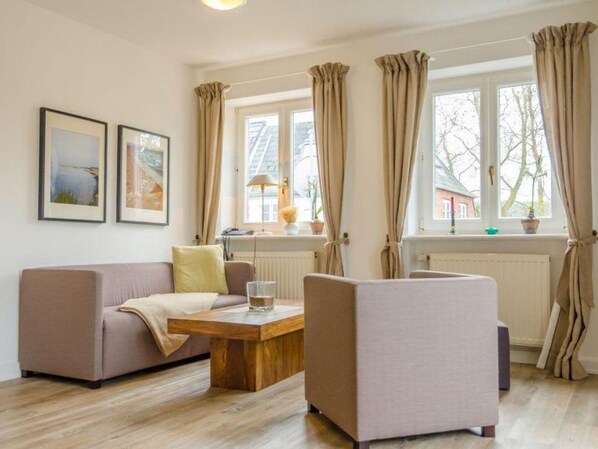 Immagine non classificata, 1 di 13, pulsante