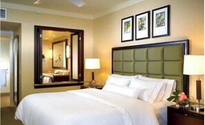 2 bedrooms, in-room safe, iron/ironing board, WiFi