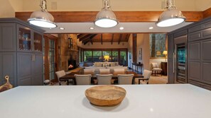 Interior - Fairway Estate by Vail Butler - Close to Vail, hot tub, golf (Vail)