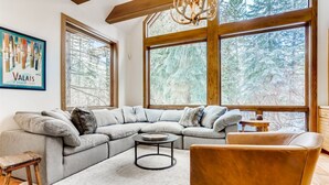 Maison (1-272 W Meadow Dr A) | Extérieur