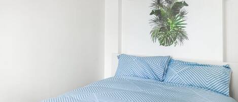 1 bedroom, iron/ironing board, travel cot, WiFi