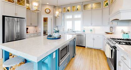 Luxe, Newly Built, Gulf-Front Home on 1.5 Acres with Private Beach Boardwalk