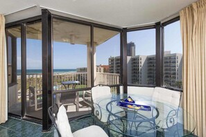 Condo, 1 habitación | Restaurantes