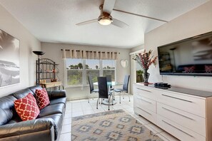 Condo, 1 Bedroom | Living room