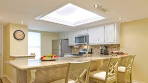 Private kitchen - Saida I 403 by Padre Island Rentals (South Padre Island)