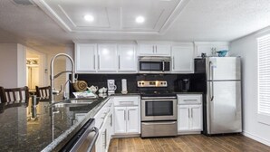 Condo, 2 habitaciones | Cocina privada