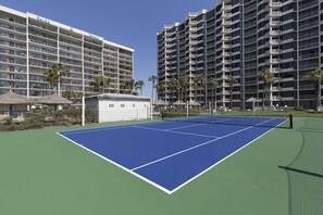 Condo, 3 Bedrooms | Sports court